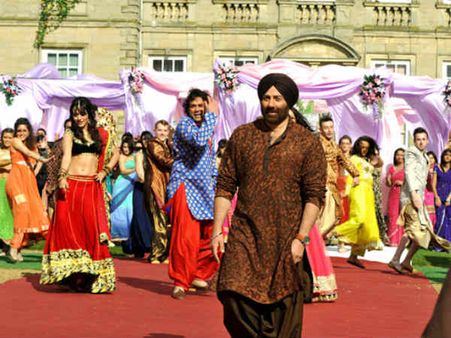 વાયપીડી 2 તસવીરોમાં