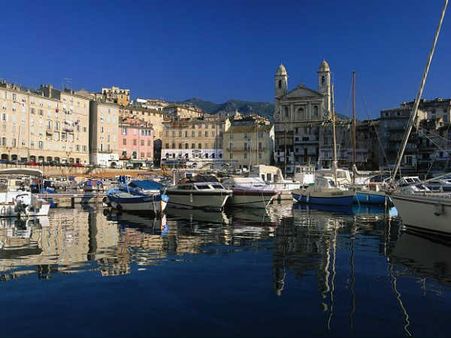 વર્ષ 2013 માટે યુરોપના ટોપ 10 ટુરિસ્ટ ડેસ્ટિનેશન