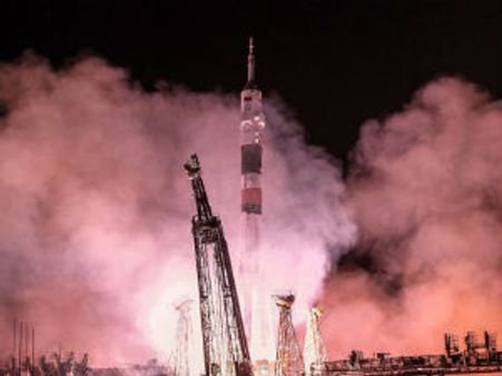 છ કલાકમાં અંતરિક્ષ સ્ટેશન પહોંચ્યુ રશિયન યાન સોયૂઝ