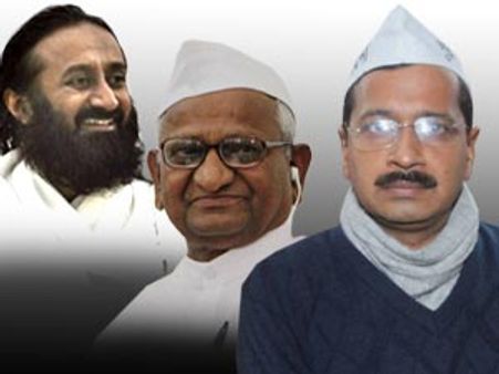 અણ્ણા, શ્રીશ્રી રવિશંકરે કેજરીવાલને કરી અનશન તોડવાની અપીલ