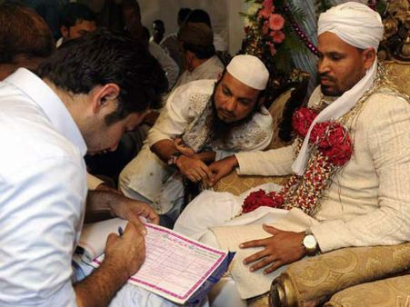 યુસુફની 'પઠાણી' રિસેપ્શન પાર્ટીમાં હસ્તીઓનો જમાવડો