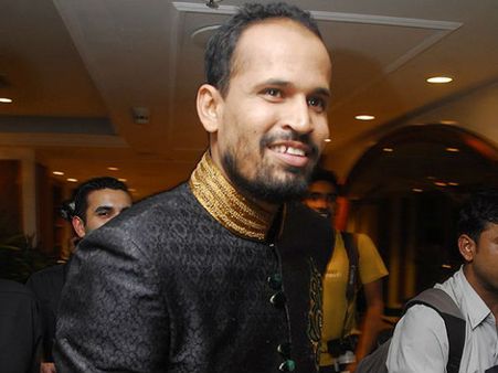 પહેલા ડ્રેસિંગ રૂમમાં બોલાવ્યો અને પછી બે તમાચા ચોડી દીધા યુસુફ પઠાણે...