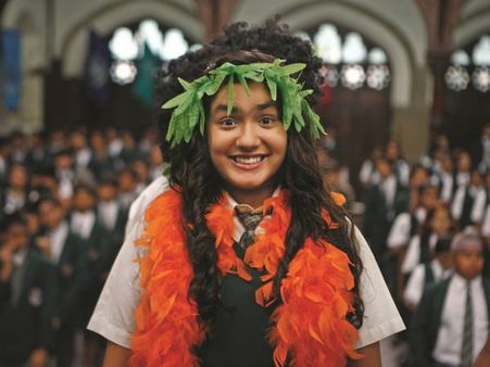 ગિપ્પી ફર્સ્ટુ લુક : કૅમેરાનો અનુભવ નથી રિયા વિજને