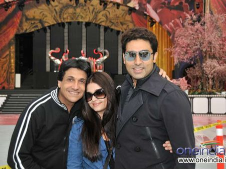 ઐશ-અભિ-આરાધ્યા ઇન વૅનકુવર