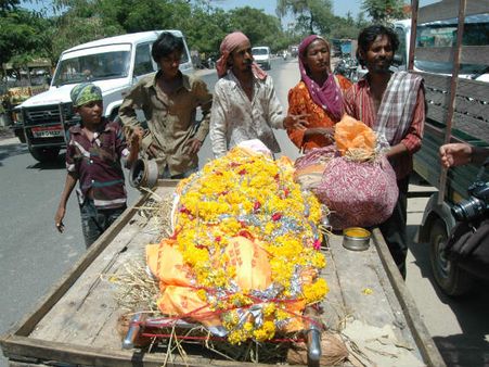 કે જે ગરીબ હોય છે તેની દશા સારી નથી હોતી...