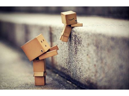 જાપાની આર્ટિસ્ટની કમાલ બોક્સમાંથી બનાવ્યો રોબોટ