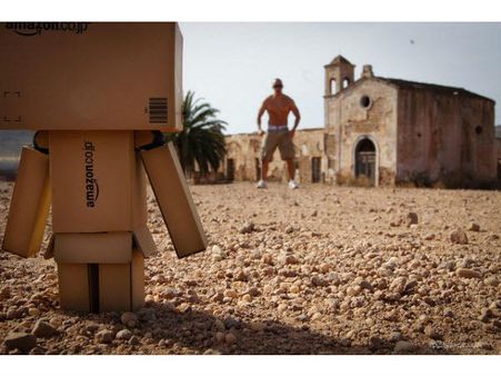 જાપાની આર્ટિસ્ટની કમાલ બોક્સમાંથી બનાવ્યો રોબોટ