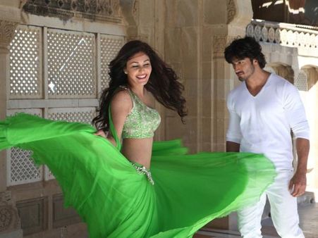 પૂજા ચોપરાની અદાઓ પૂજા ચોપરાની અદાઓ