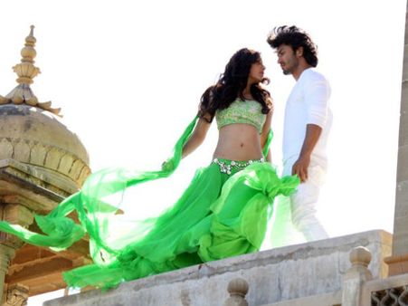 Pics : એક છોકરીની વાર્તા છે કમાંડો : પૂજા ચોપરા