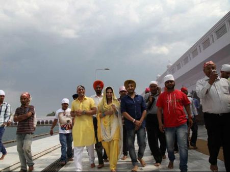 વીણા મલિકે ગુરુદ્વારામાં માથું ટેકવ્યું