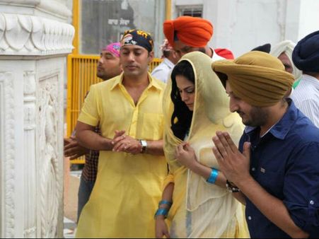 વીણા મલિકે ગુરુદ્વારામાં માથું ટેકવ્યું