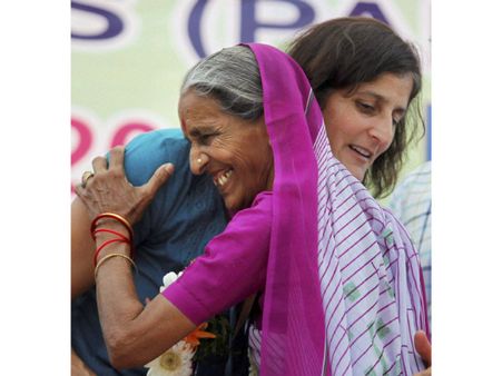 જુઓ : માદરે વતન ઝુલાસણ પહોંચ્યા અવકાશયાત્રી સુનિતા વિલિયમ્સ