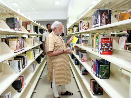 ગ્રંથમાં ગ્રંથીઓ બદલવાની શક્તિ છે : નરેન્દ્ર મોદી