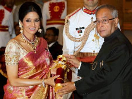 રાષ્ટ્રપતિએ 108 ભારતીયોને વિવિધ પદ્મ પુરસ્કારથી સ્ન્માનિત કર્યા