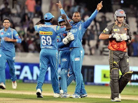 સનરાઇઝર્સ સામેના 'યુદ્ધ'માં વોરિયર્સનો પરાજય