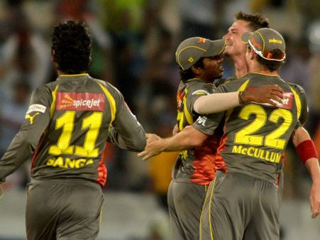 સનરાઇઝર્સ સામેના 'યુદ્ધ'માં વોરિયર્સનો પરાજય