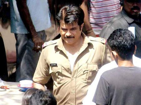 અનિલ એટ એસએડબ્લ્યૂ