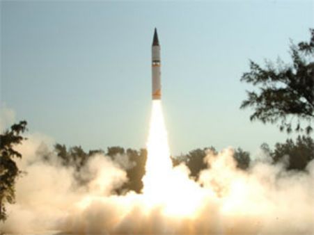 પરમાણુ સક્ષમ અગ્નિ 2 મિસાઇલનું સફળ પરીક્ષણ