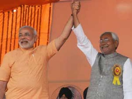 નરેન્દ્ર મોદીનો વિરોધ કરવો નીતિશ કુમારની રાજનૈતિક મજબૂરી!