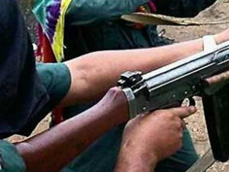 પોલીસ સાથે અથડામણઃ 10 નક્સલીઓના મોત