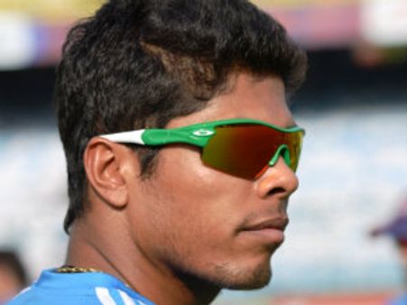 ''પ્રેમની પિચ પર ક્લીન બોલ્ડ થયો ઉમેશ યાદવ''