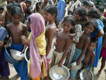 વિશ્વના એક તૃતિયાંશ ગરીબ ભારતમાં વસે છે: વર્લ્ડ બેંક