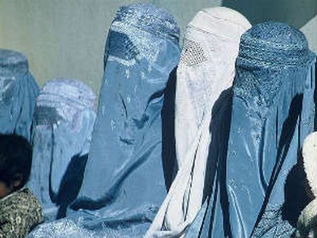 હેન્ડસમ યુવકો માટે અરબ દેશોમાં 'નો એન્ટ્રી'