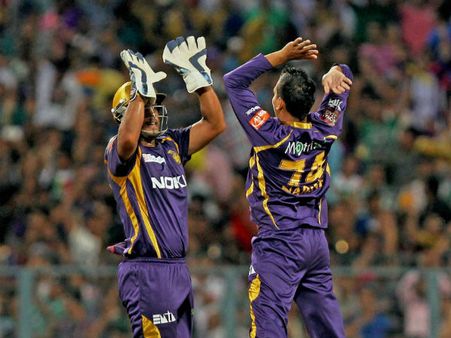 કાઠિયાવાડી 'સુપર પાવર'ના જોરે ગંભીર સામે જીત્યો ધોની