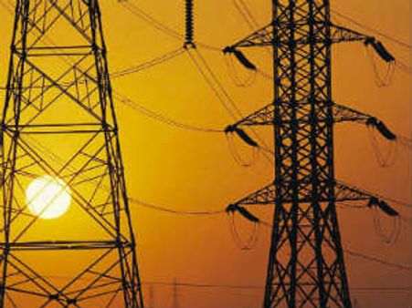 ગુજરાત : ચાર વીજ વિતરણ કંપનીઓની કામગીરી મર્જ કરાશે