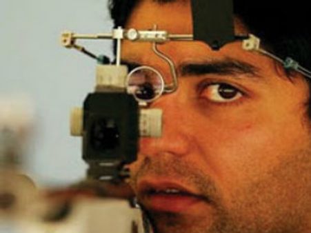 News In Brief: ચીની રાષ્ટ્રપતિનું સેનાને ફરમાન, ક્ષેત્રીય યુદ્ધ માટે રહે તૈયાર