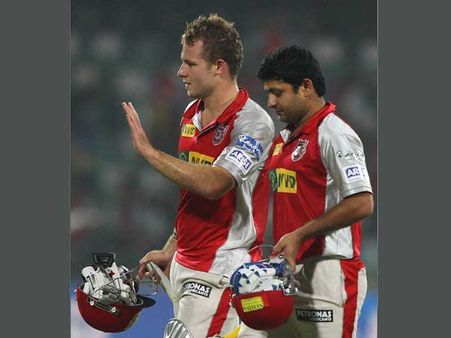 કિંગ્સ ઇલેવને ડેરડેવિલ્સને 5 વિકેટે આપી માત કિંગ્સ ઇલેવને ડેરડેવિલ્સને 5 વિકેટે આપી માત