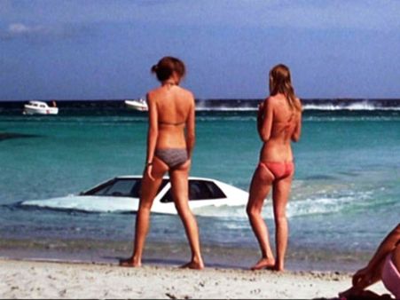 પાણીની અંદર સ્પીડની રાણી છે આ કાર