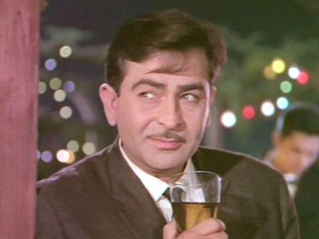 બોલિવુડના અભિનેતાઓ આ નામથી બન્યા લોકપ્રિય બોલિવુડના અભિનેતાઓ આ નામથી બન્યા લોકપ્રિય