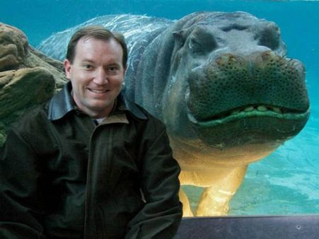 શું થાય જ્યારે ફોટો પડાવતી વખતે કોઇ વચ્ચે આવી જાય?