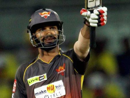 સનરાઇઝર્સ પર ભારે પડ્યો માત્ર કપ્તાન ધોની સનરાઇઝર્સ પર ભારે પડ્યો માત્ર કપ્તાન ધોની