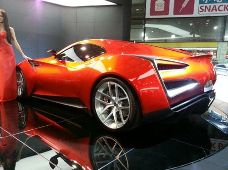 Photo : Powerful cars at Shanghai Auto Show 2013