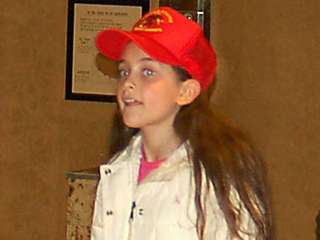 માતા સાથે સમાધાન કરી જન્મ દિવસ ઉજવ્યો પેરિસ જૅક્સને