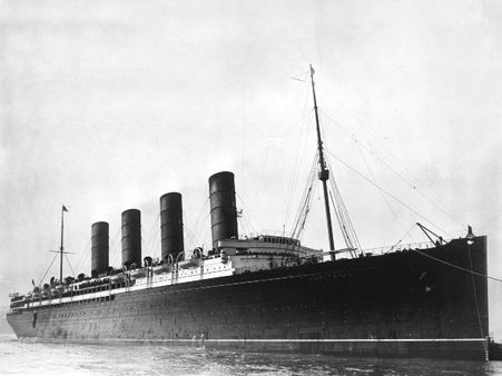 વિશ્વના એ 13 જહાજ, જે દરિયામાં થઇ ગયા દફન