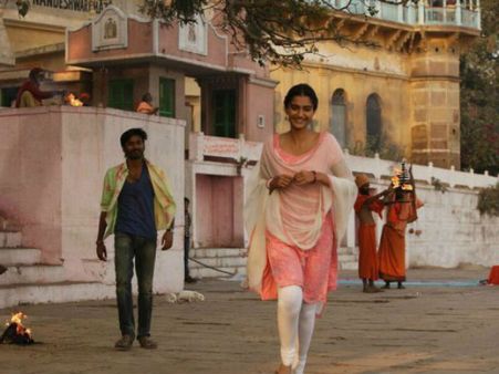 રાંઝણા ફિલ્મની તસવીરી ઝલક રાંઝણા ફિલ્મની તસવીરી ઝલક