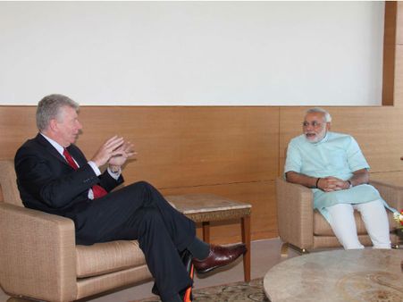 સ્વિત્ઝરલેન્ડ, કેનેડાના દૂતોએ મોદી સાથે કરી મુલાકાત