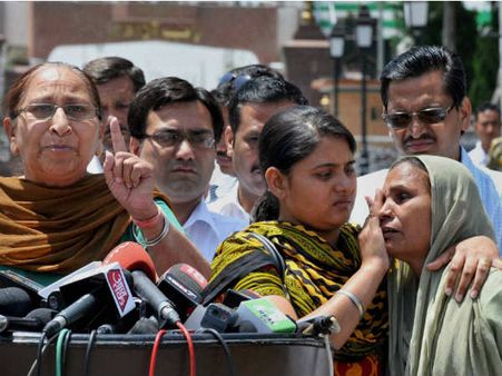 સરબજીતના મૃતદેહને વિશેષ વિમાન દ્રારા ભારત લાવવામાં આવશે