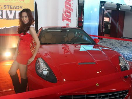 મનિલા ઇન્ટરનેશનલ ઓટો શોની હોટ બેબ્સ
