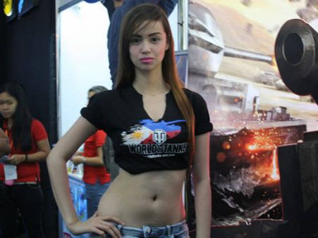 મનિલા ઇન્ટરનેશનલ ઓટો શોની હોટ બેબ્સ