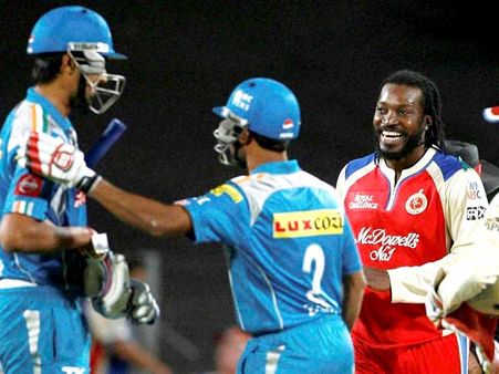 IPL-6: બેંગલોરની ઘર બહાર પહેલી જીત, પૂણેને આપી માત