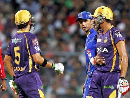 KKR beat to RR by 8 wickets