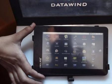 આકાશ ટેબલેટના આગામી વર્ઝનની કિંમત 2500 રૂ!