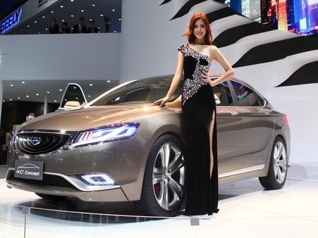 pics: ચમકી ઉઠ્યું શાંઘાઇ હોટ ગર્લ્સ અને ફાયરબ્રાન્ડ કાર્સથી