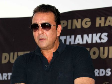 ફિલ્મો સાથે ચૅરિટીમાં પણ વ્યસ્ત સંજય દત્ત