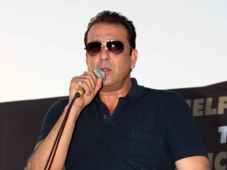 ફિલ્મો સાથે ચૅરિટીમાં પણ વ્યસ્ત સંજય દત્ત