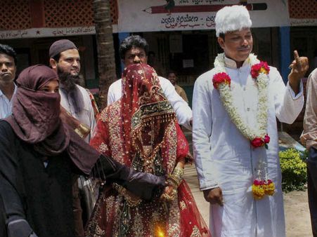 કર્ણાટકમાં શાંતિપૂર્ણ રીતે 69 ટકા મતદાન સંપન્ન